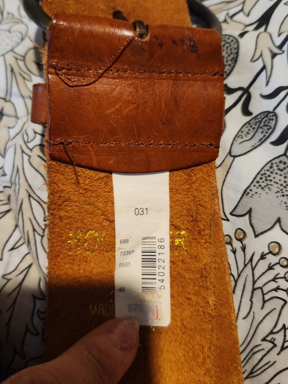 Vintage Women's Hollister Tan Leather Belt with Round Buckle - Picture 5 of 5